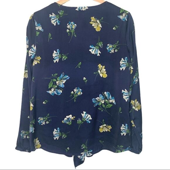 G.H. Bass & Co. Floral Button-Up Neck Tie Blouse - Picture 7 of 8